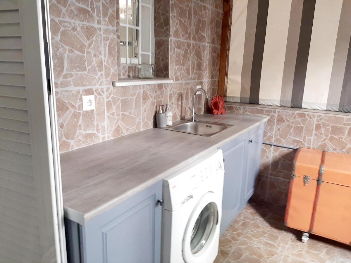 אתונה Large Terrace Apartment Near City Centre מראה חיצוני תמונה